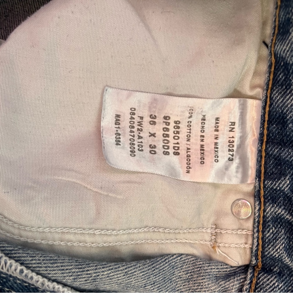 Men’s Wrangler Jeans - Picture 3 of 4